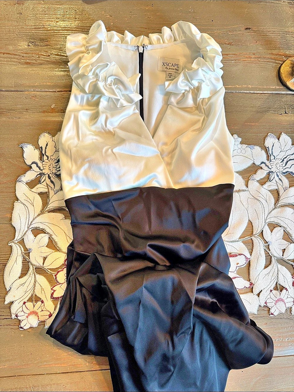 XSCAPE Color Block Mini Dress Like New SIZE 6